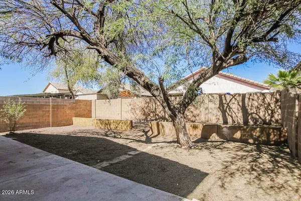 $2,085 | 6010 West Encinas Lane, Phoenix, AZ 85043