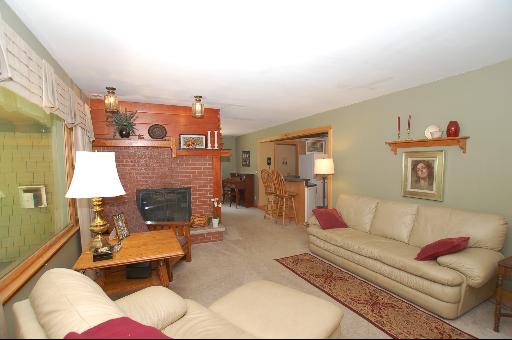 30 48w774 Route Big Rock, IL 60511 - Photo 3 of 16 a living room with furniture and a couch