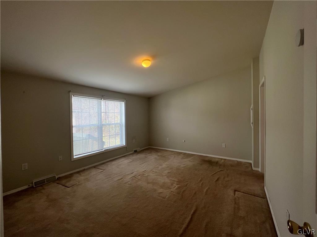 27 Abbey Road Easton, PA 18040 - Photo 17 of 24 Gallery Image 17