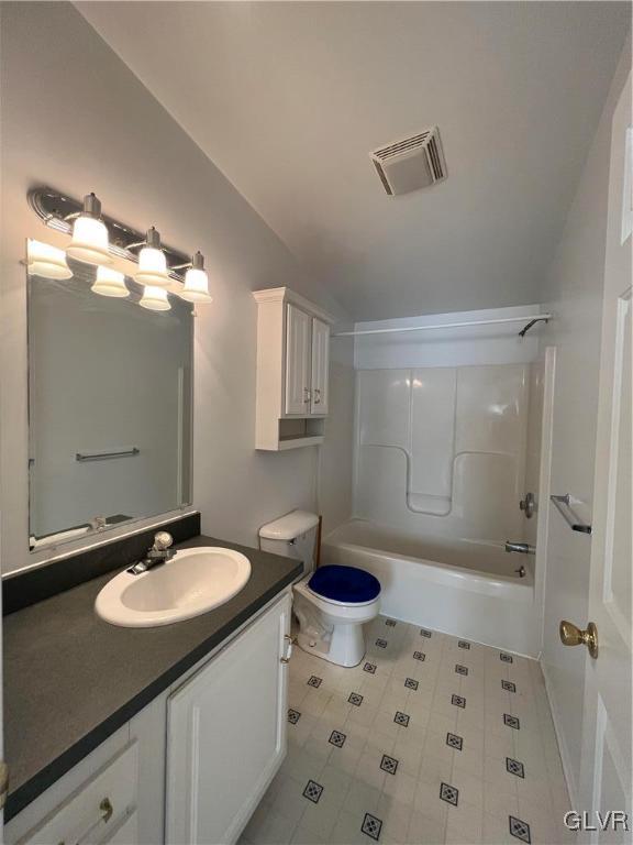 27 Abbey Road Easton, PA 18040 - Photo 9 of 24 Gallery Image 9