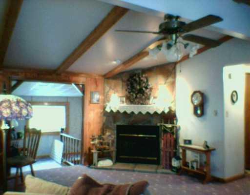 180 Oak Ridge Drive Butler, PA 16002 - Photo 2 of 6 Living Room.