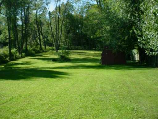 180 Oak Ridge Drive Butler, PA 16002 - Photo 6 of 6 Yard/Garden.