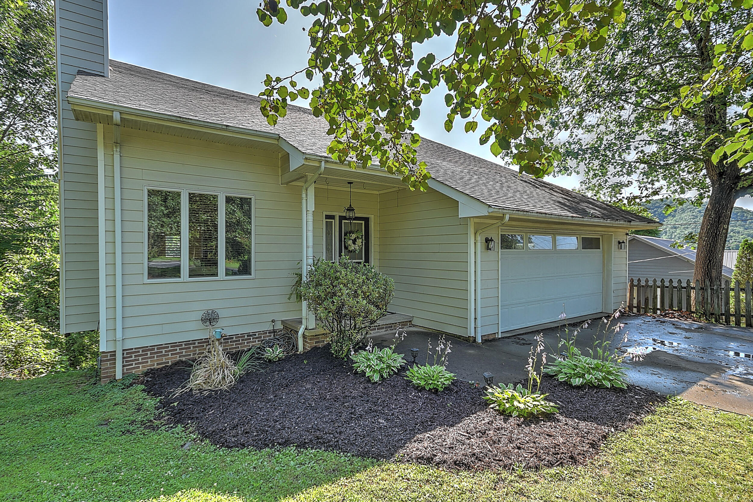 2812 Big Ridge Road Johnson City, TN 37601 - Photo 3 of 45 Big Ridge-3