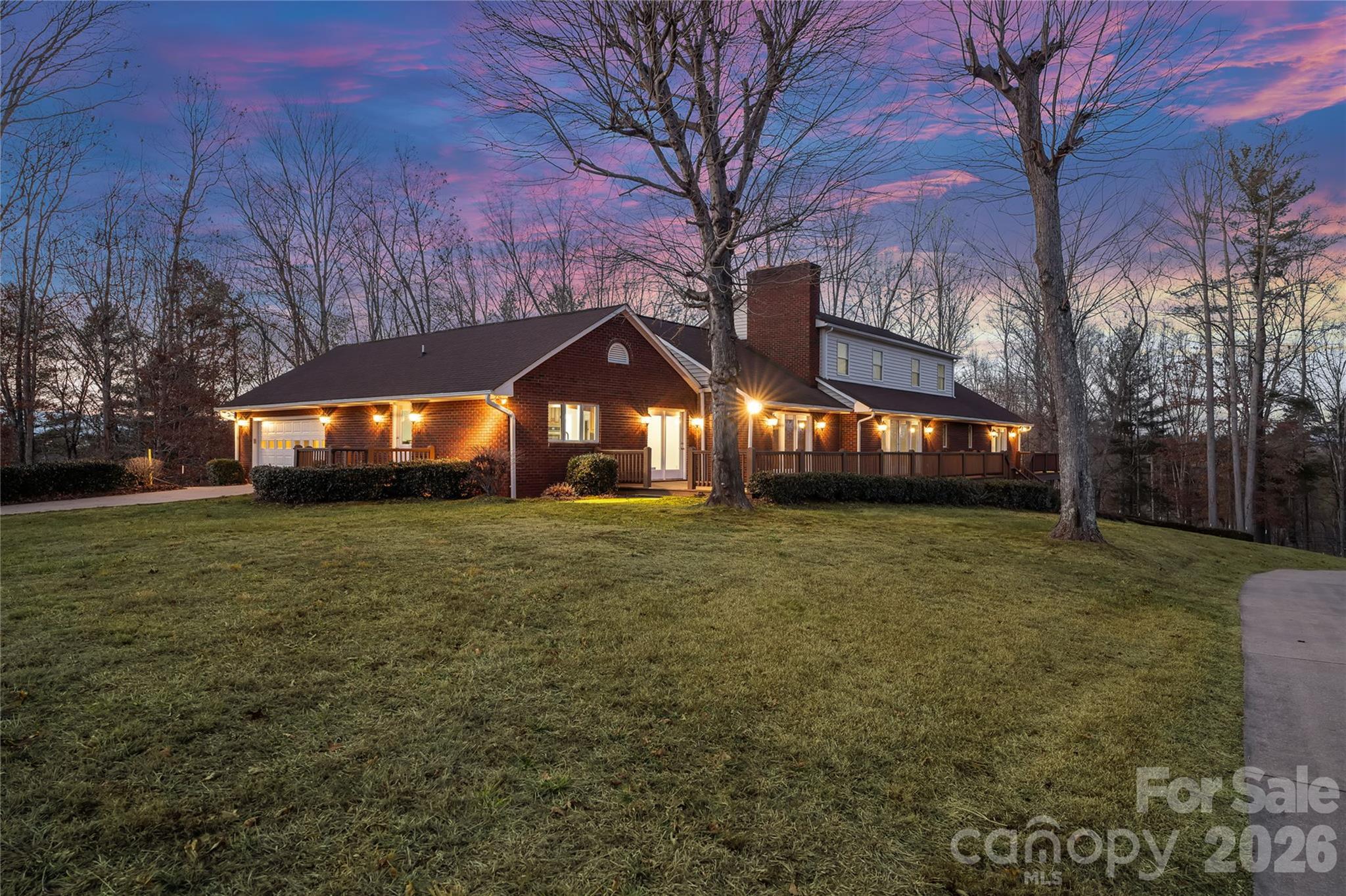 735 Macedonia Road Asheville, NC 28804 - Photo 2 of 46