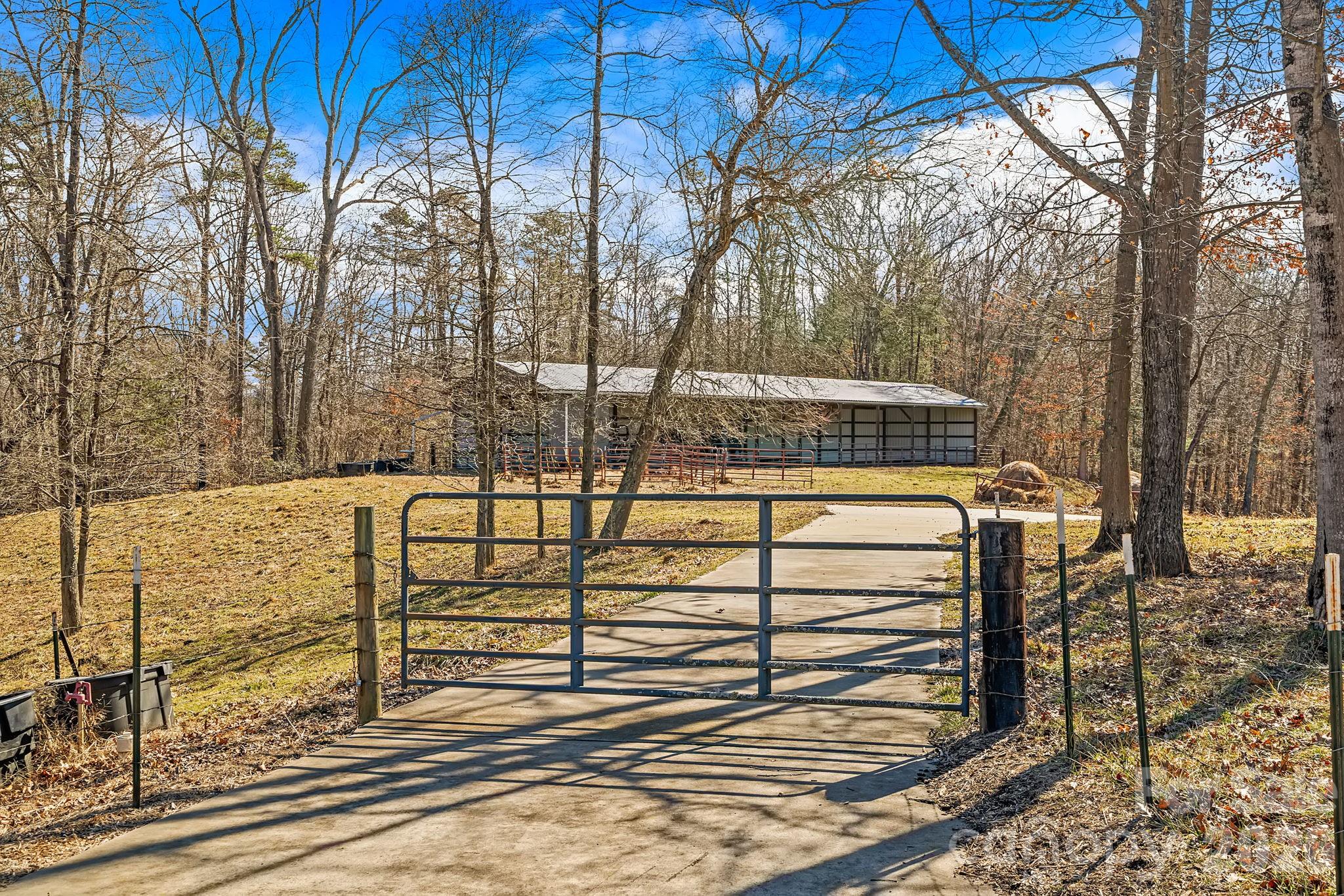 735 Macedonia Road Asheville, NC 28804 - Photo 42 of 46
