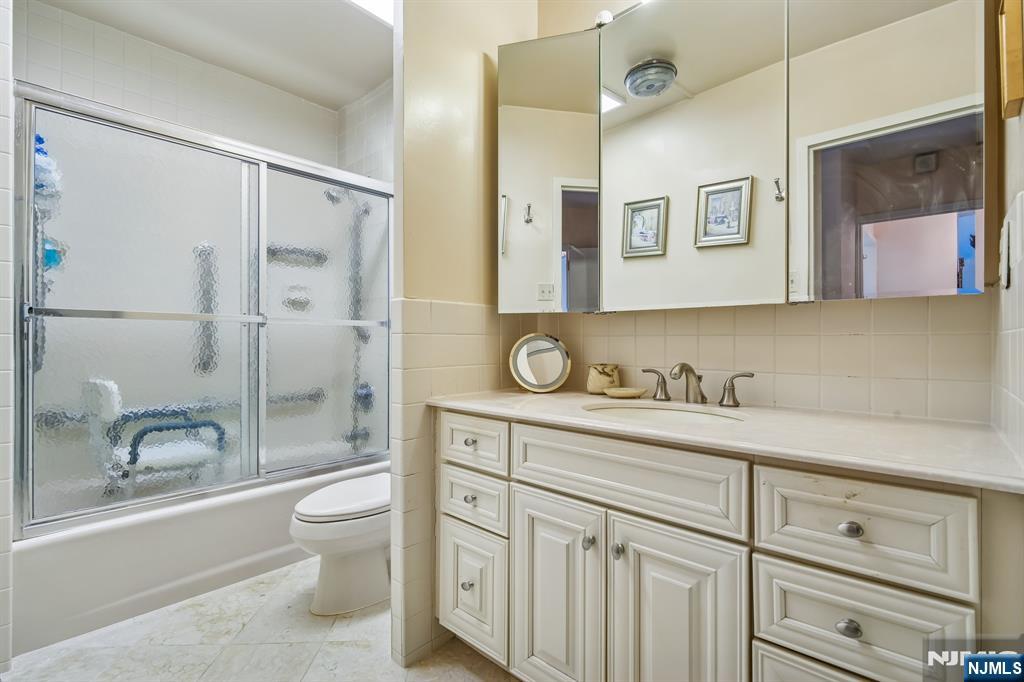 5 Horizon Road, Unit 403 Fort Lee, NJ 07024 - Photo 18 of 25