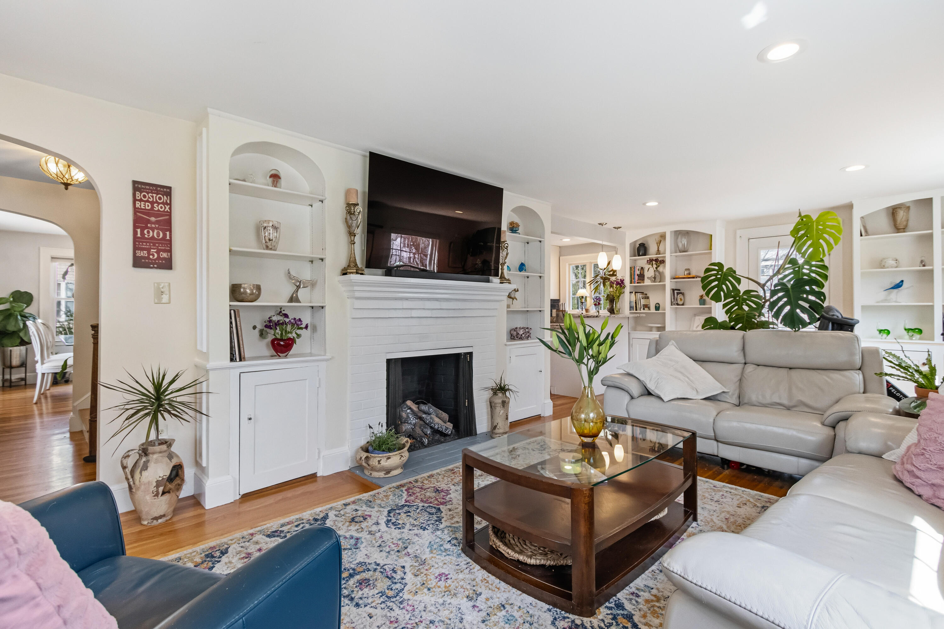 12 Reg Roc Road Falmouth, ME 04105 - Photo 25 of 75 Living room 1