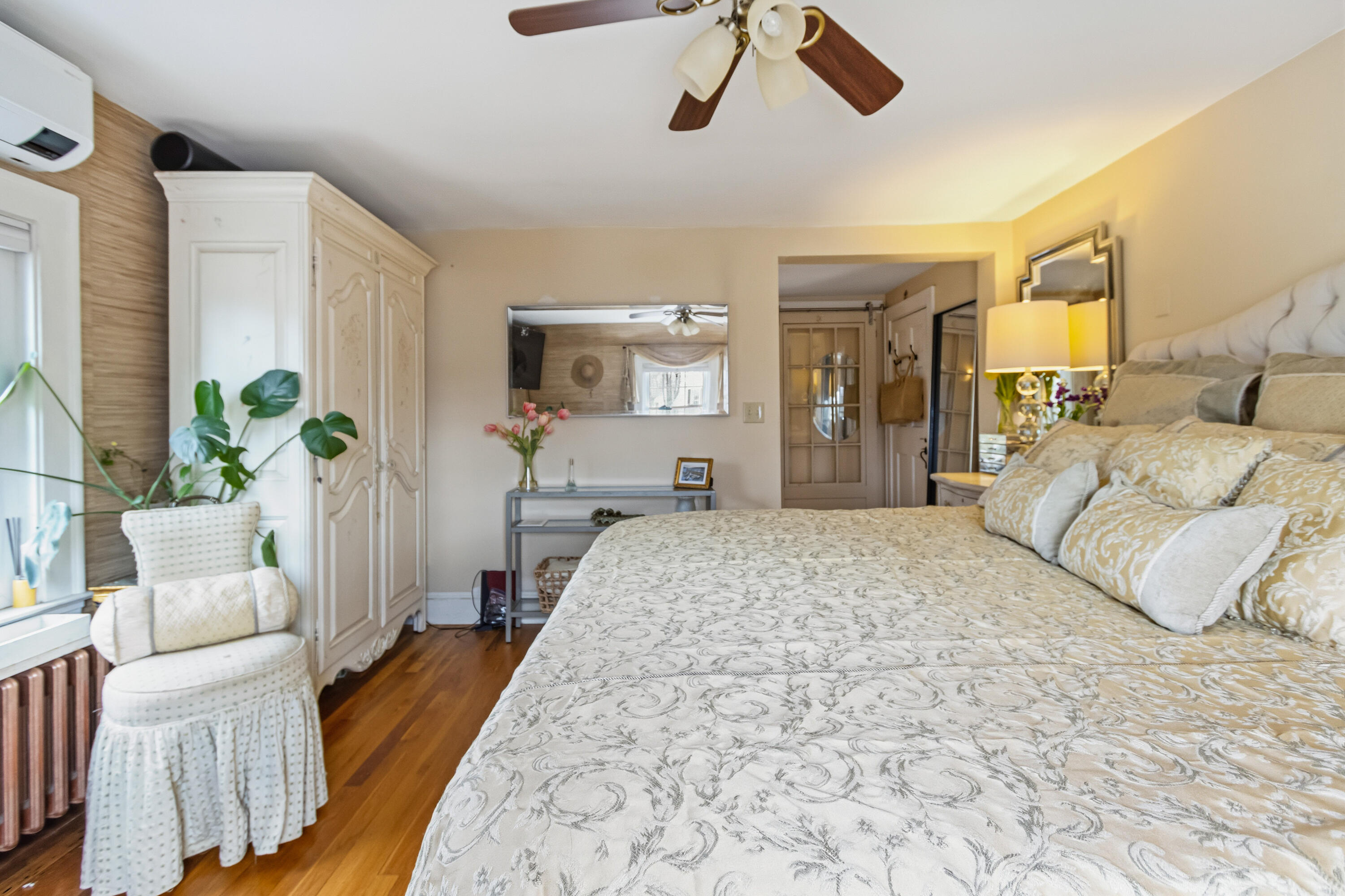 12 Reg Roc Road Falmouth, ME 04105 - Photo 32 of 75 Bedroom towards door