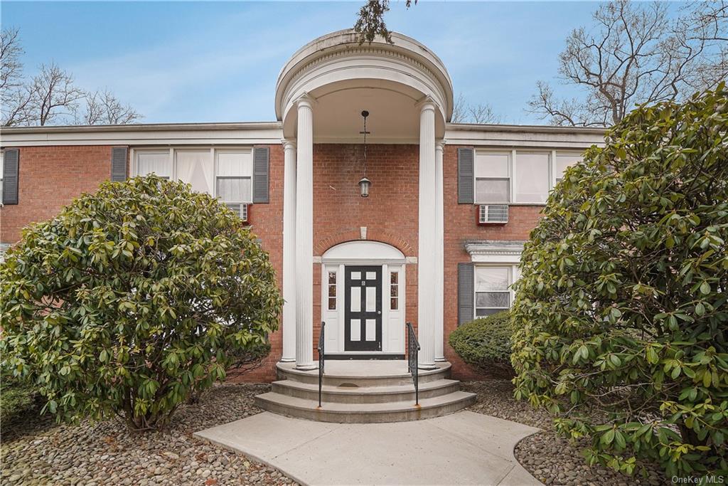 8 Bon Aire Circle, Unit 101, Suffern, NY 10901 Compass