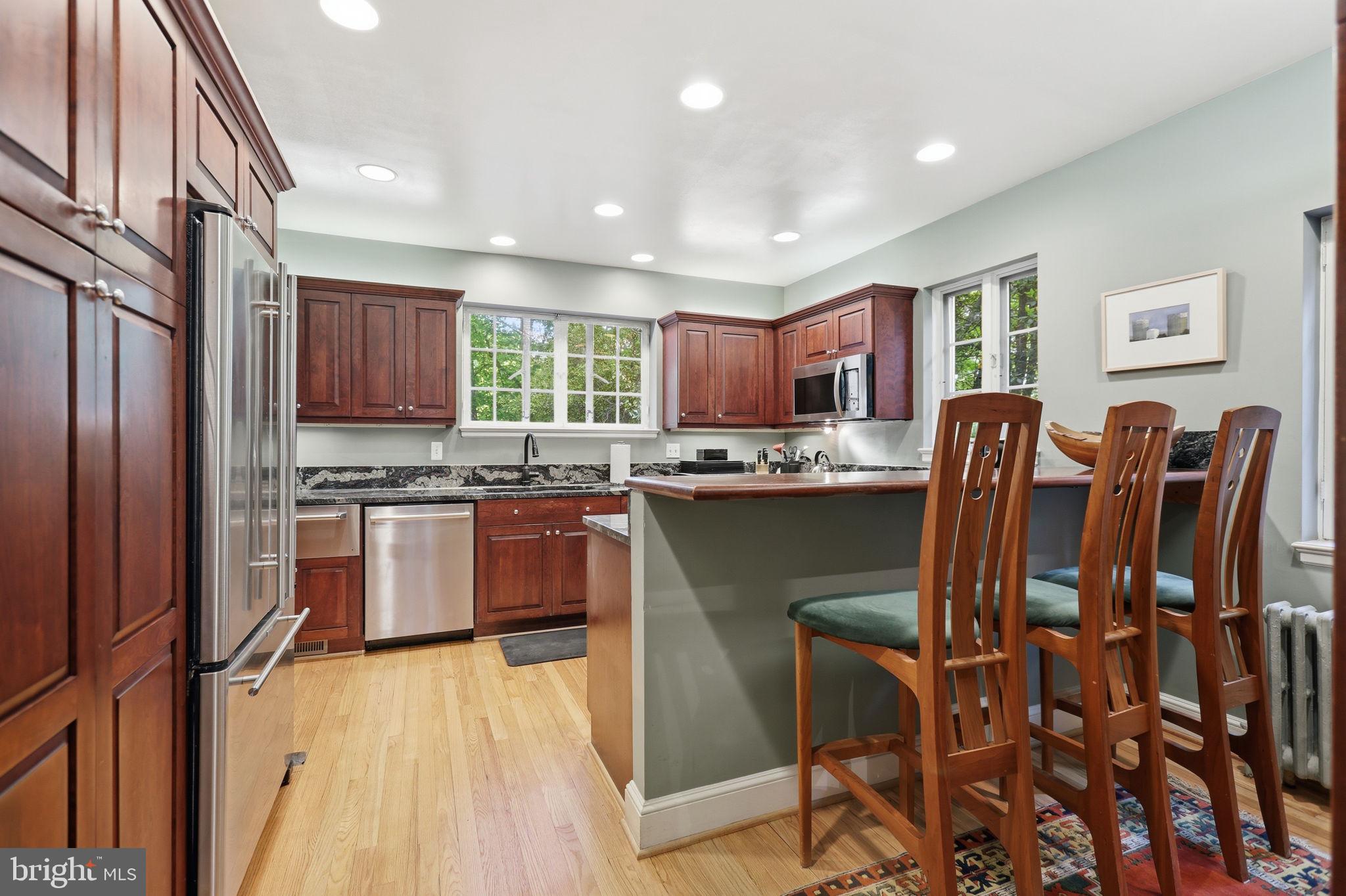 2853 Allendale Place Northwest Washington, DC 20008 - Photo 16 of 45 Gourmet Kitchen