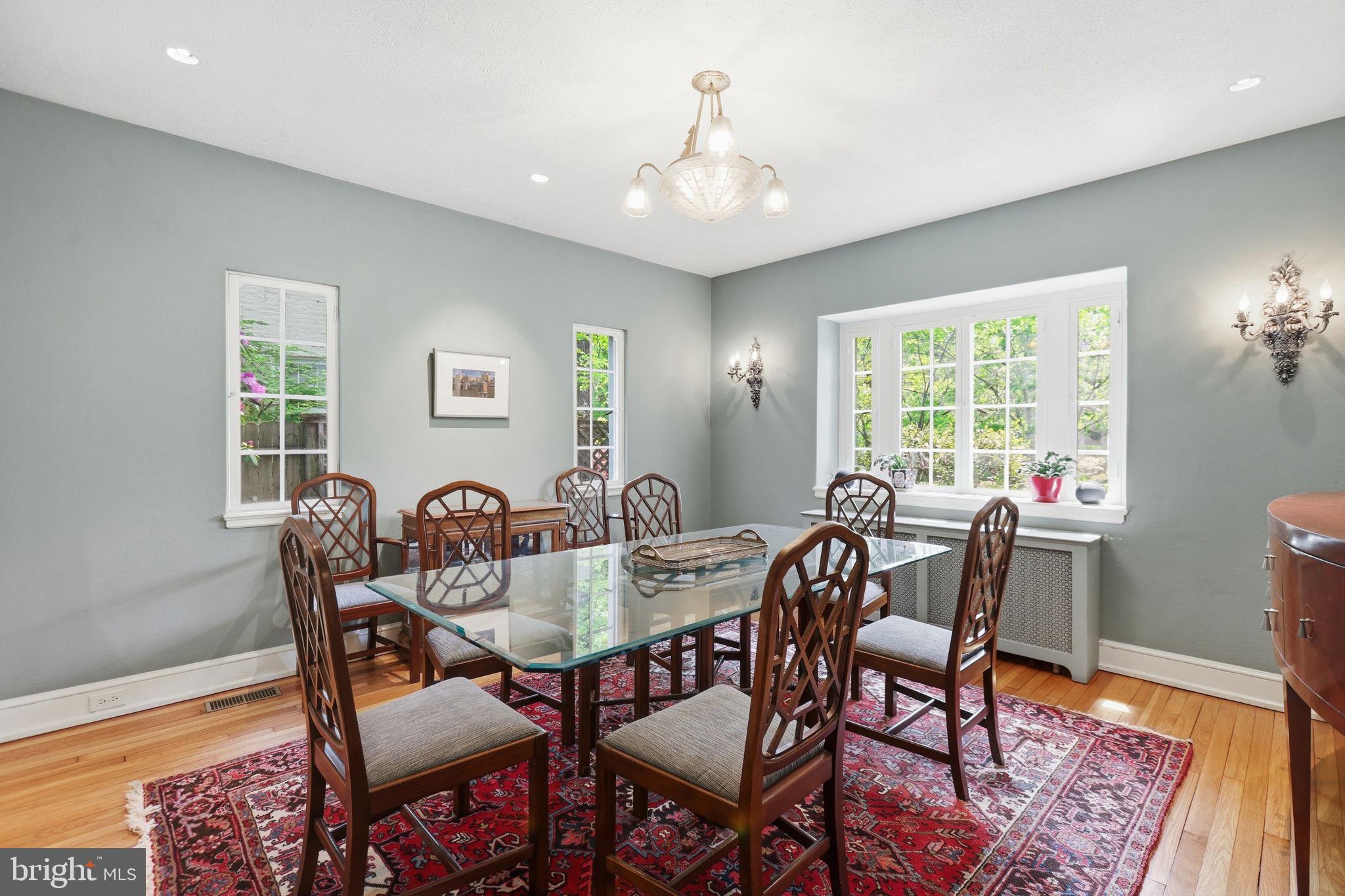 2853 Allendale Place Northwest Washington, DC 20008 - Photo 20 of 45 Dining Room