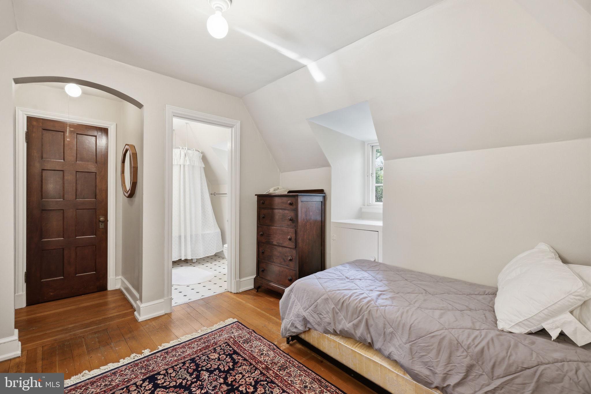 2853 Allendale Place Northwest Washington, DC 20008 - Photo 34 of 45