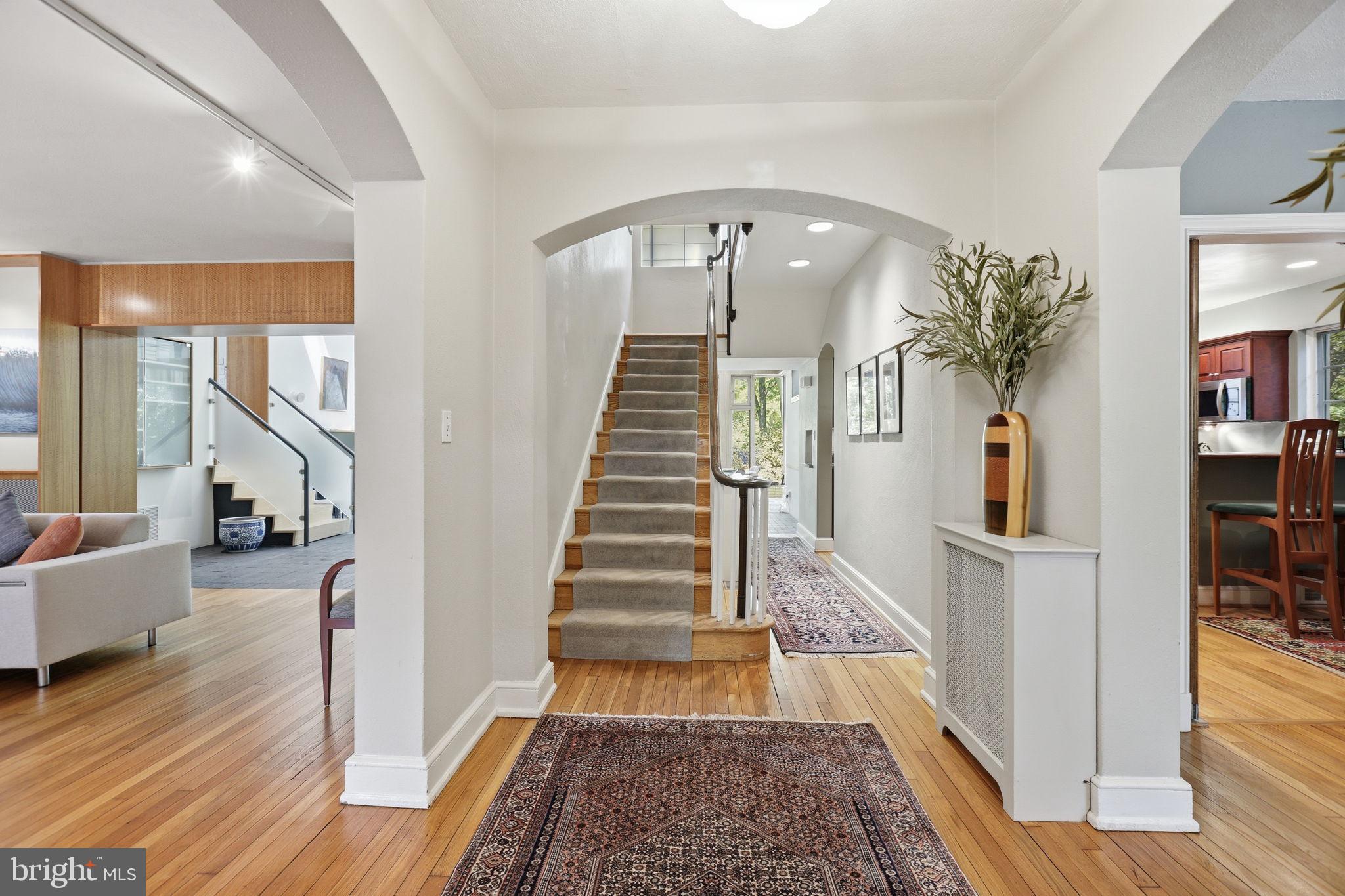 2853 Allendale Place Northwest Washington, DC 20008 - Photo 5 of 45 Entrance Foyer