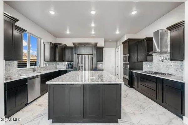 $779,900 | 7353 Cimarron Rim Road, El Paso, TX 79911