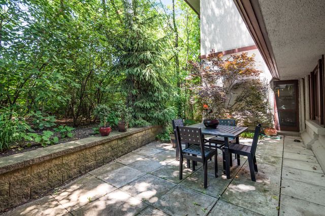 $750,000 | 265 Sylvan Road, Glencoe, IL 60022