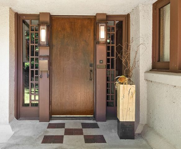 $750,000 | 265 Sylvan Road, Glencoe, IL 60022