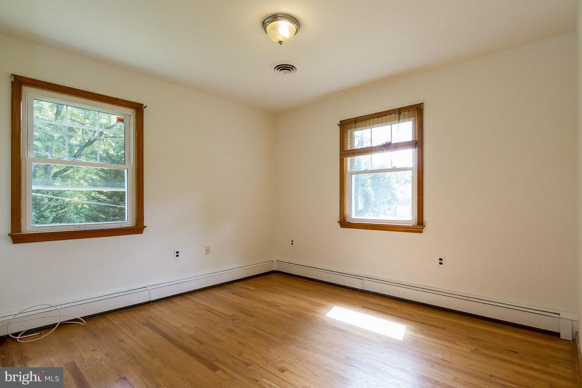6611 Davis Ford Road Manassas, VA 20111 - Photo 15 of 30 Bedroom