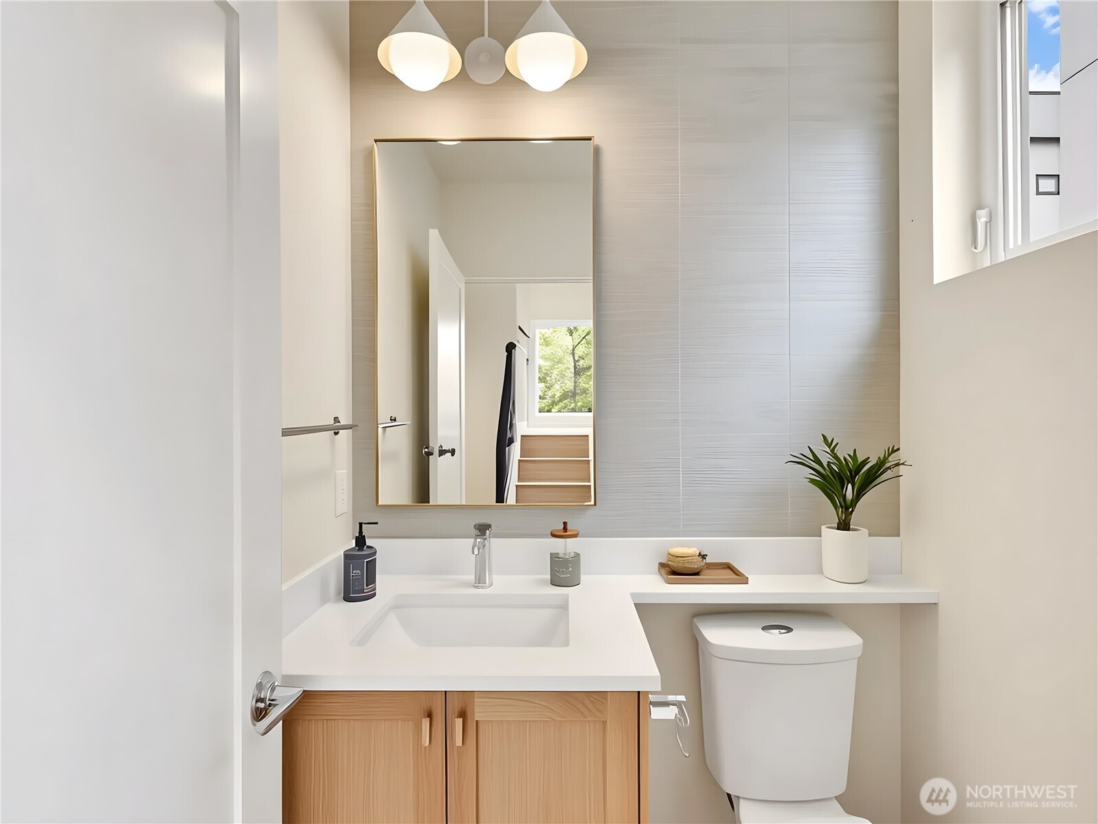 1412 North 47th Street Seattle, WA 98103 - Photo 14 of 34