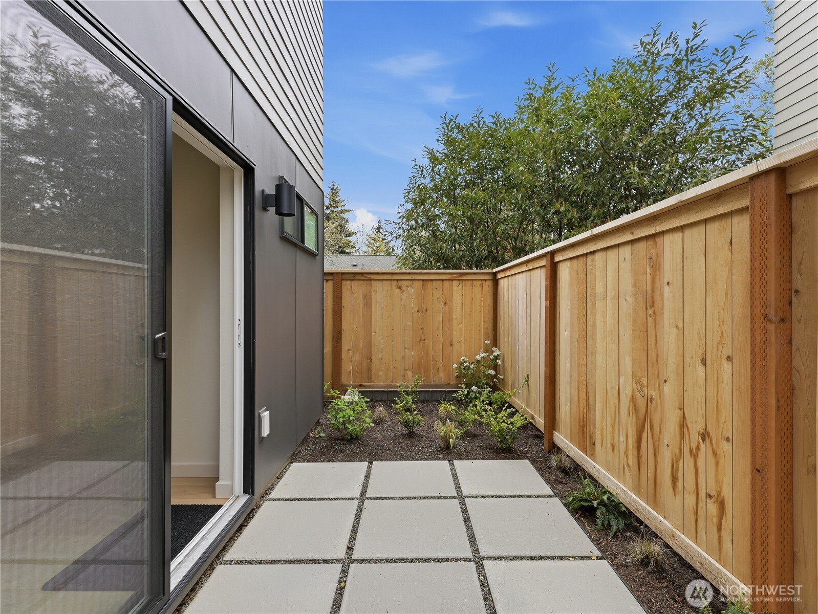 1412 North 47th Street Seattle, WA 98103 - Photo 31 of 34