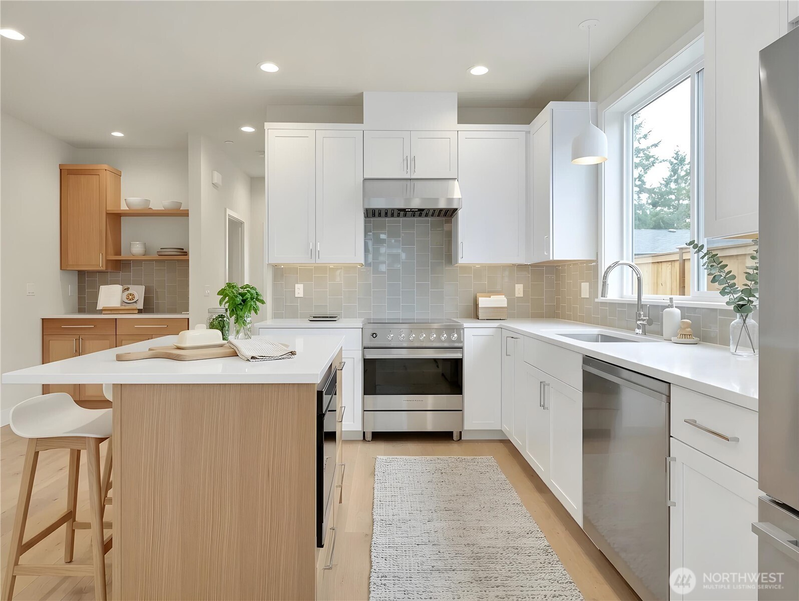 1412 North 47th Street Seattle, WA 98103 - Photo 9 of 34