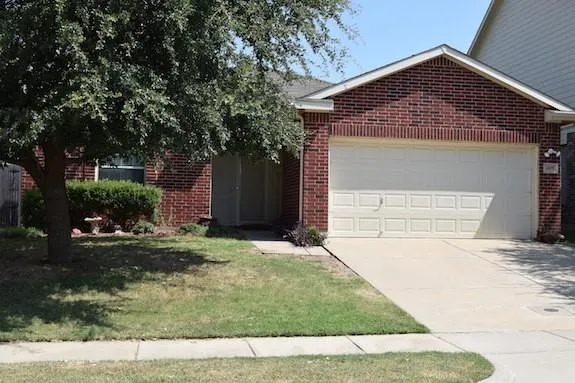 $1,995 | 4105 Capstone Drive, Fort Worth, TX 76244