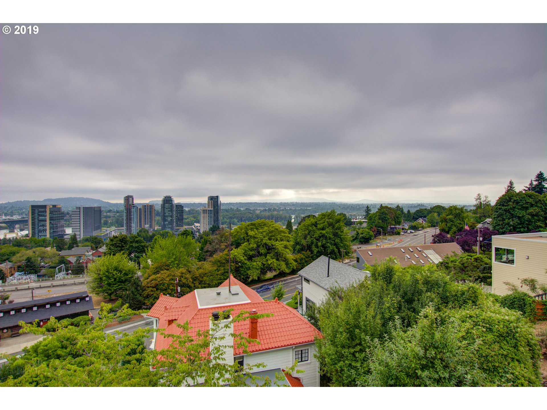 3701 Southwest Condor Avenue, Unit U2 Portland, OR 97239 - Photo 23 of 28 Gallery Image 23