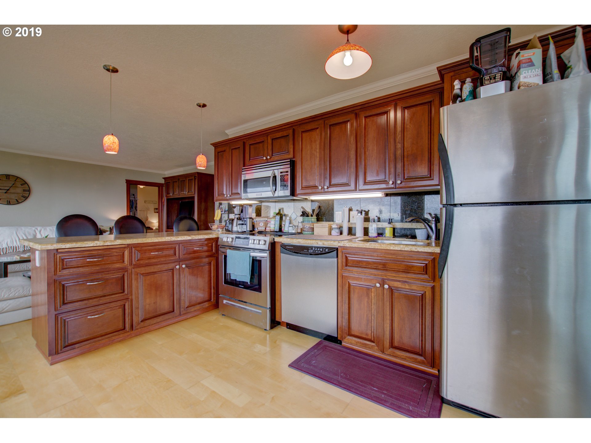 3701 Southwest Condor Avenue, Unit U2 Portland, OR 97239 - Photo 9 of 28 Gallery Image 9