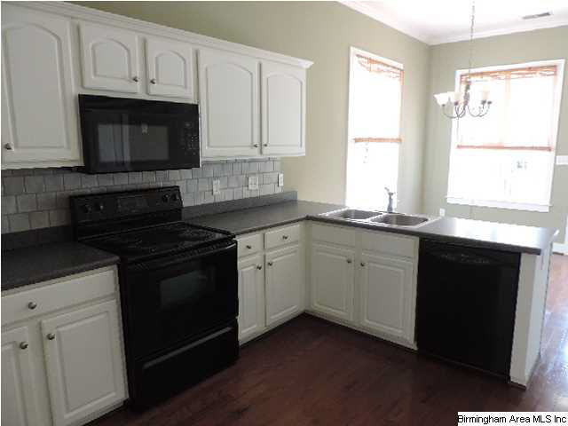 6237 Clubview Circle South Bessemer, AL 35022 - Photo 4 of 11
