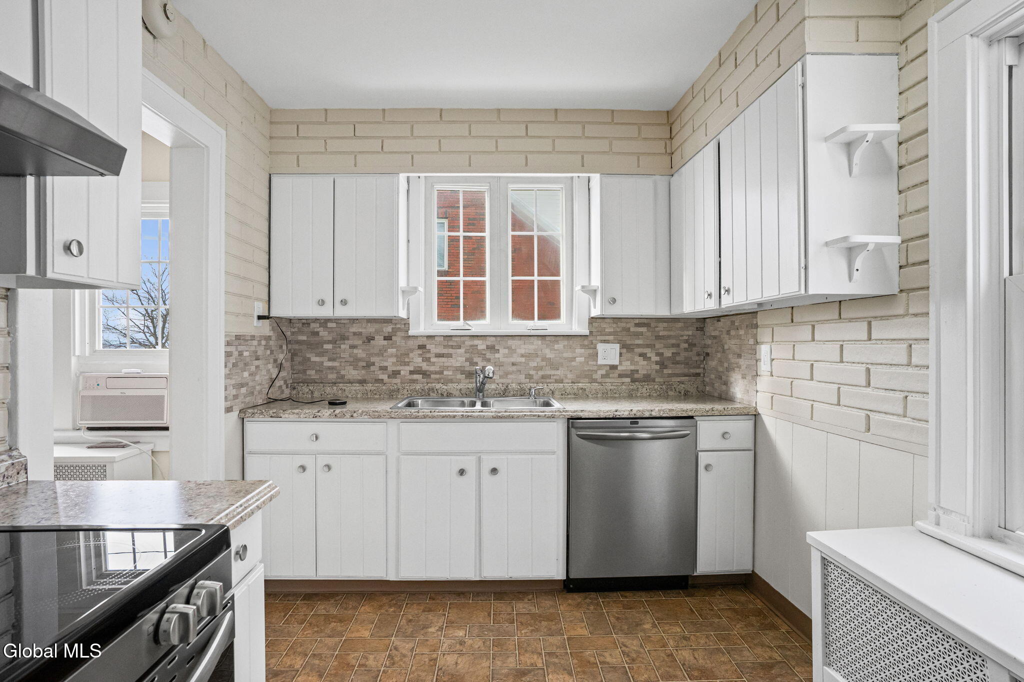 7 Westlane Road Brunswick, NY 12180 - Photo 7 of 32 6-web-or-mls-7-westlane-rd