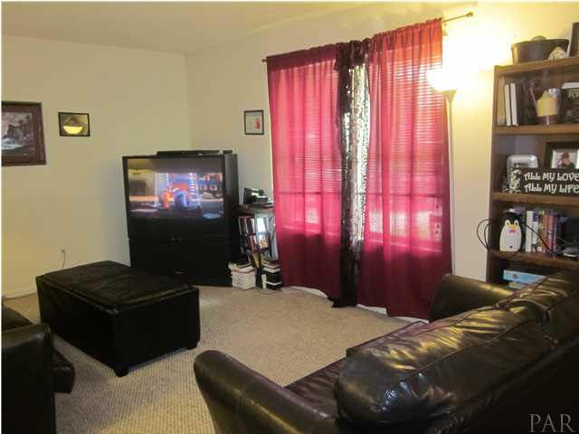 5407 Pine Ridge Drive Milton, FL 32570 - Photo 9 of 10 Gallery Image 9
