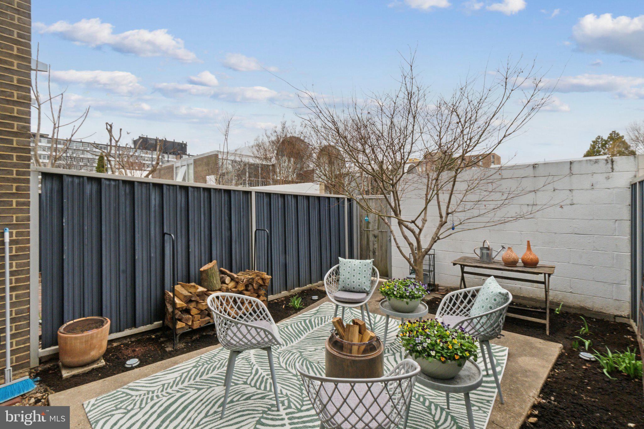 1342 4th Street Southwest Washington, DC 20024 - Photo 13 of 51 Beautiful outdoor space