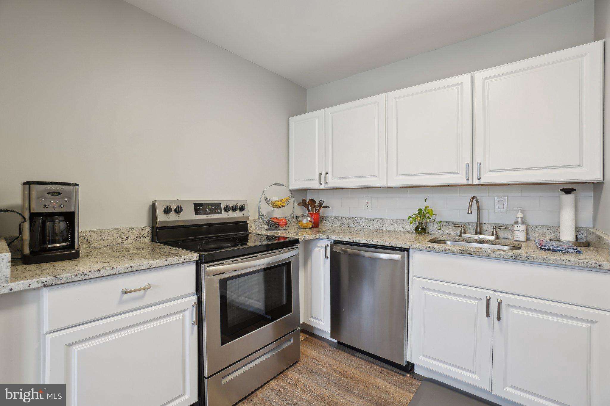 1342 4th Street Southwest Washington, DC 20024 - Photo 21 of 51 Versatile space for Open shelving/extra cabinetry