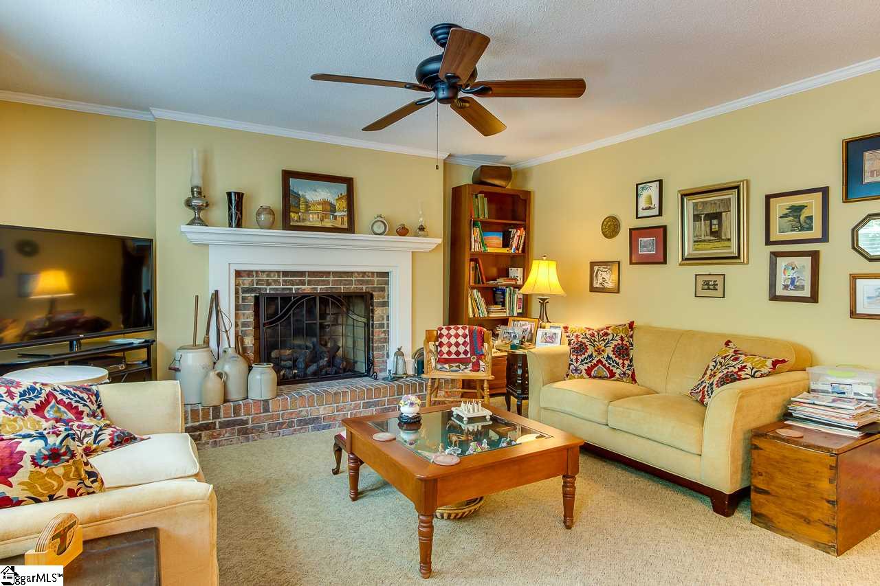 305 Hunters Hill Road Simpsonville, SC 29680 - Photo 14 of 36 Gallery Image 14