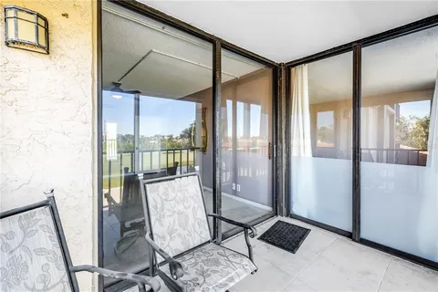 $175,000 | 6104 Palma Del Mar Boulevard South, Unit 305, St. Petersburg, FL 33715