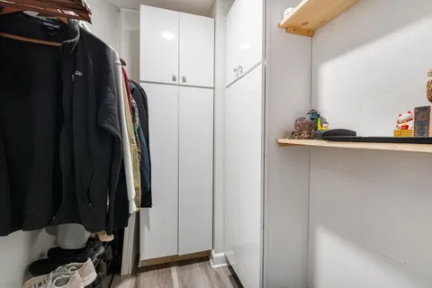 $299,900 | 1221 North Dearborn Parkway, Unit 1605S, Chicago, IL 60610