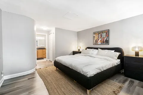 $299,900 | 1221 North Dearborn Parkway, Unit 1605S, Chicago, IL 60610