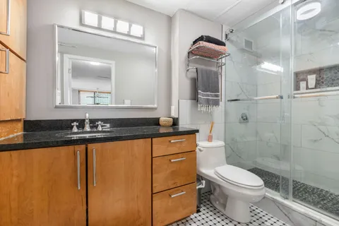 $299,900 | 1221 North Dearborn Parkway, Unit 1605S, Chicago, IL 60610