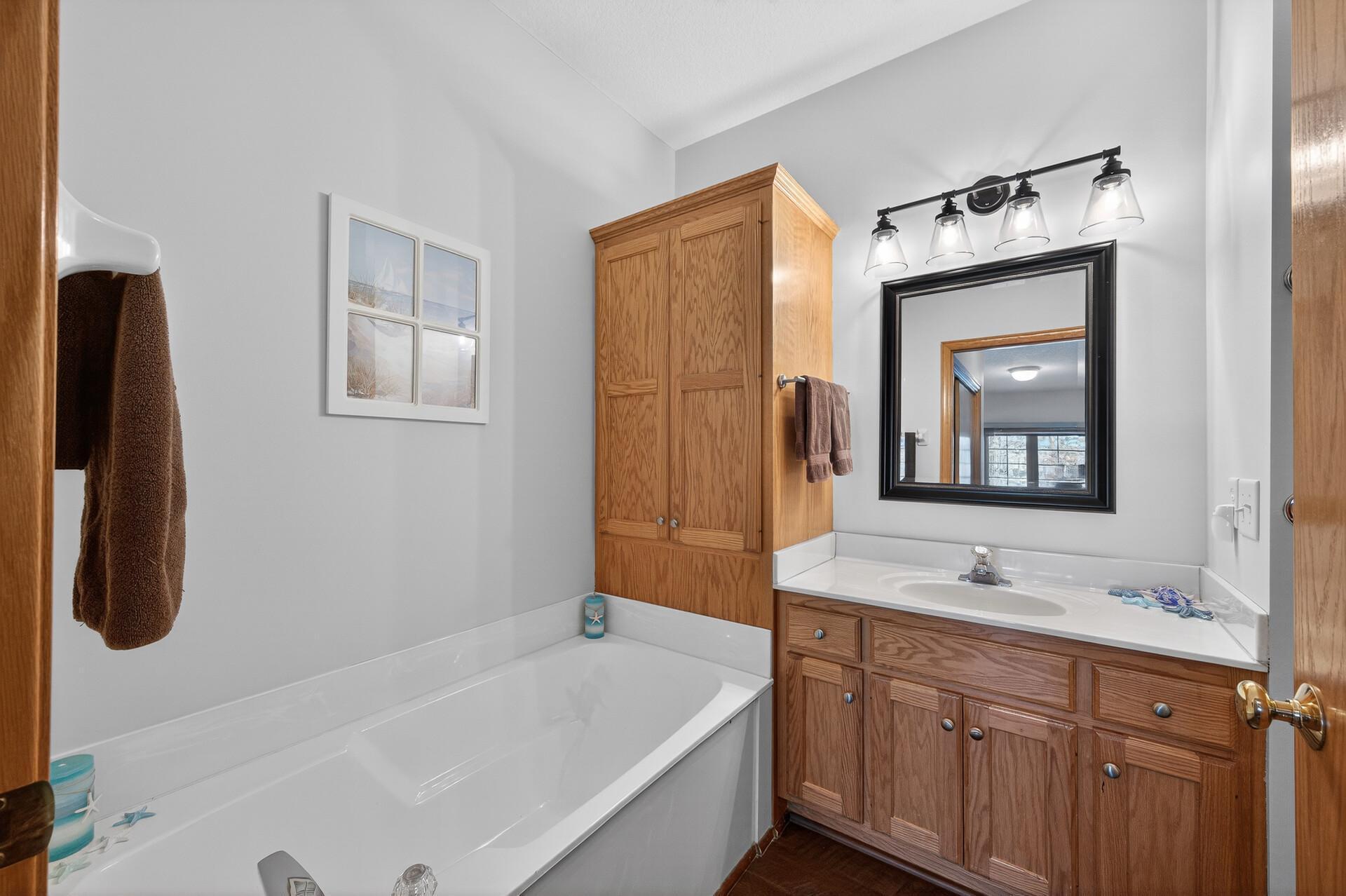 367 Allen Avenue Little Canada, MN 55117 - Photo 15 of 30