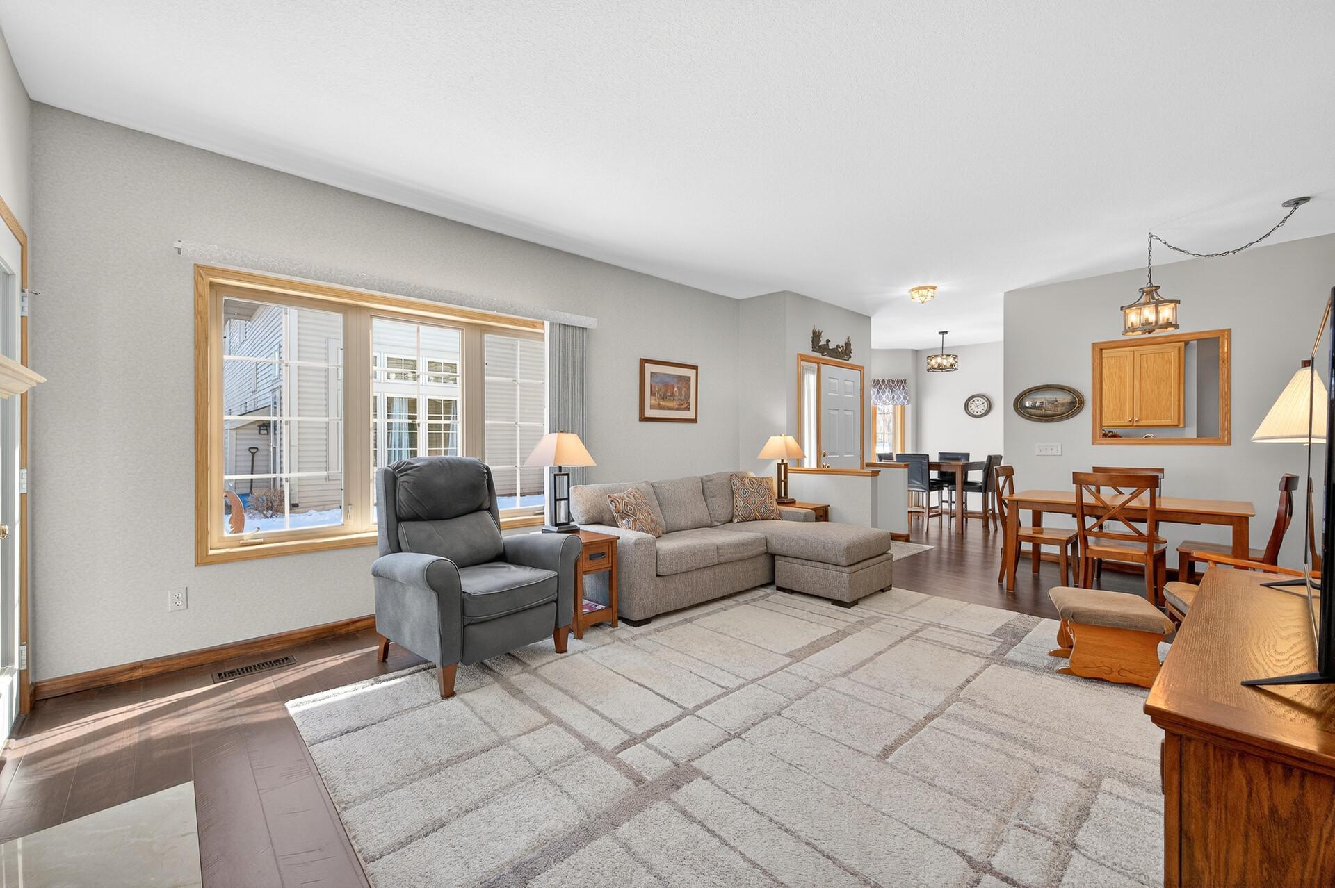 367 Allen Avenue Little Canada, MN 55117 - Photo 5 of 30