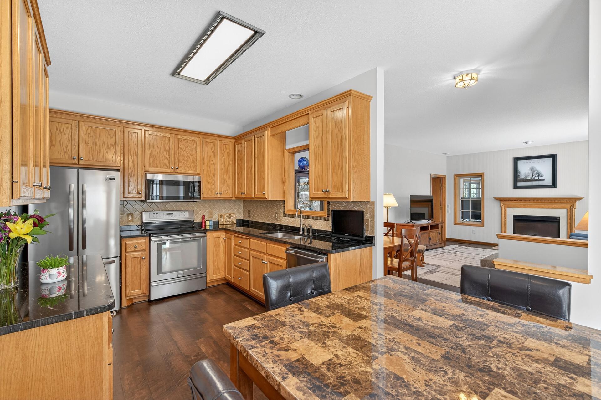 367 Allen Avenue Little Canada, MN 55117 - Photo 7 of 30