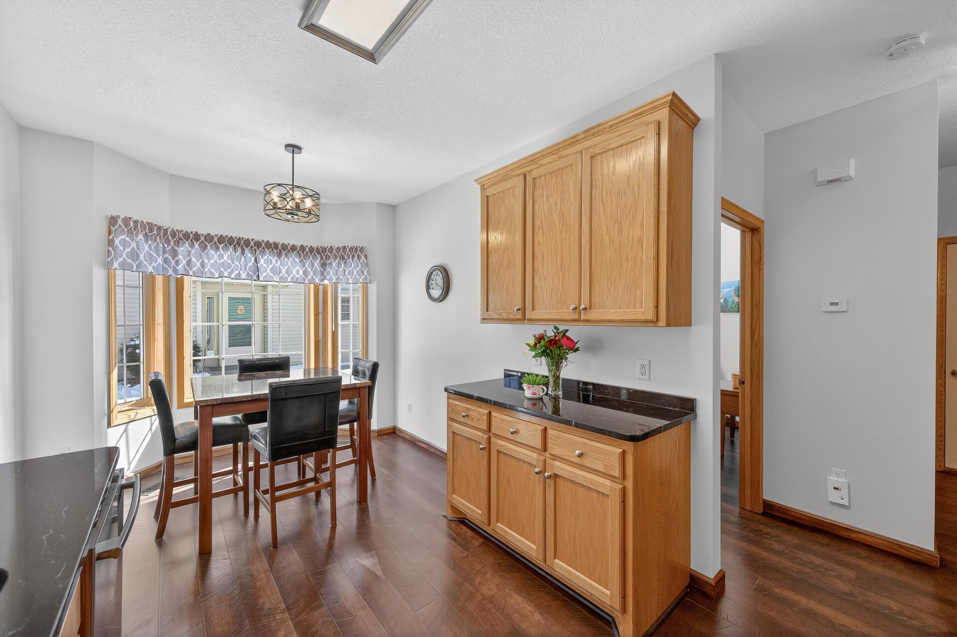 367 Allen Avenue Little Canada, MN 55117 - Photo 9 of 30