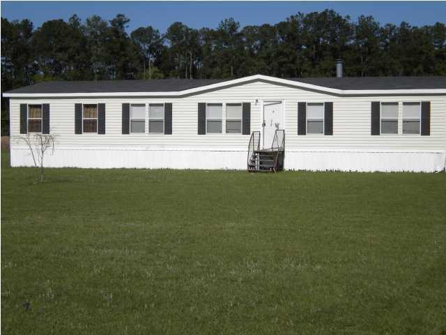 3605 Sidneys Road Walterboro, SC 29488 - Photo 1 of 4 Primary Photo