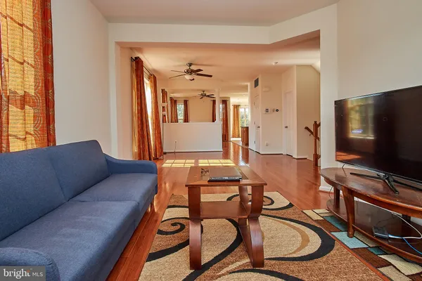 $3,600 | 42649 Macauley Place, Ashburn, VA 20148