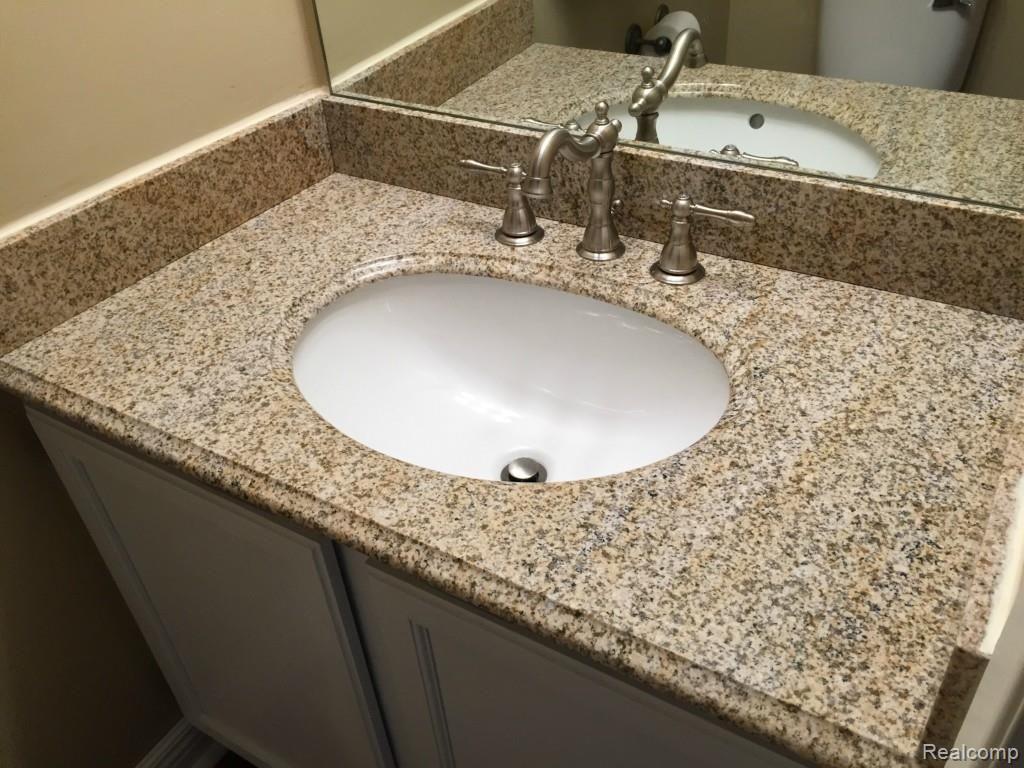 22162 Edgewater Novi, MI 48375 - Photo 9 of 21