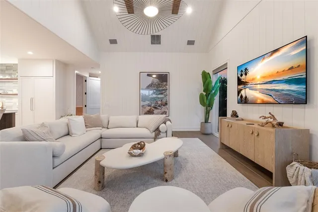 $4,875,000 | 311 Spring Avenue, Anna Maria, FL 34216