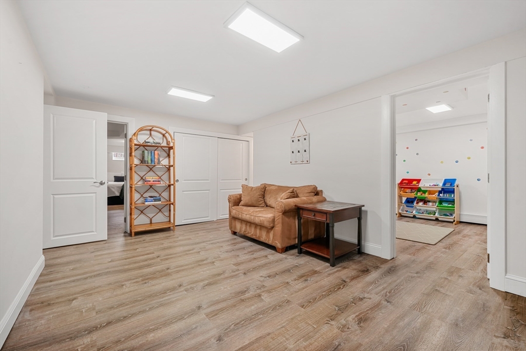 9 Flintlock Road Lexington, MA 02420 - Photo 28 of 42