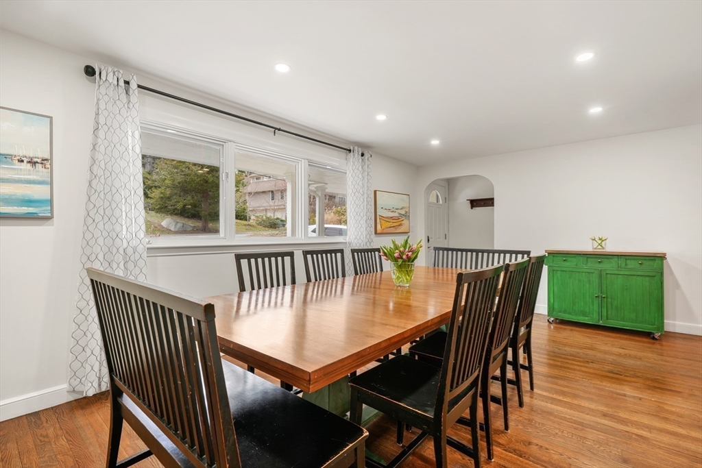 9 Flintlock Road Lexington, MA 02420 - Photo 3 of 42
