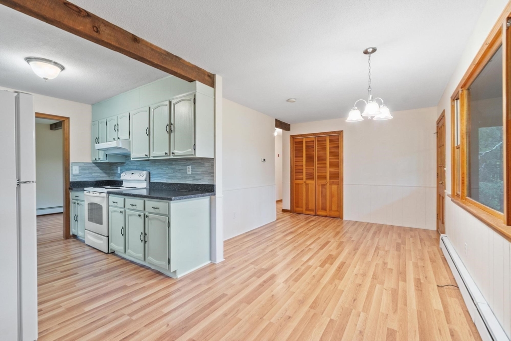 69 Lancaster Road Bolton, MA 01740 - Photo 4 of 31