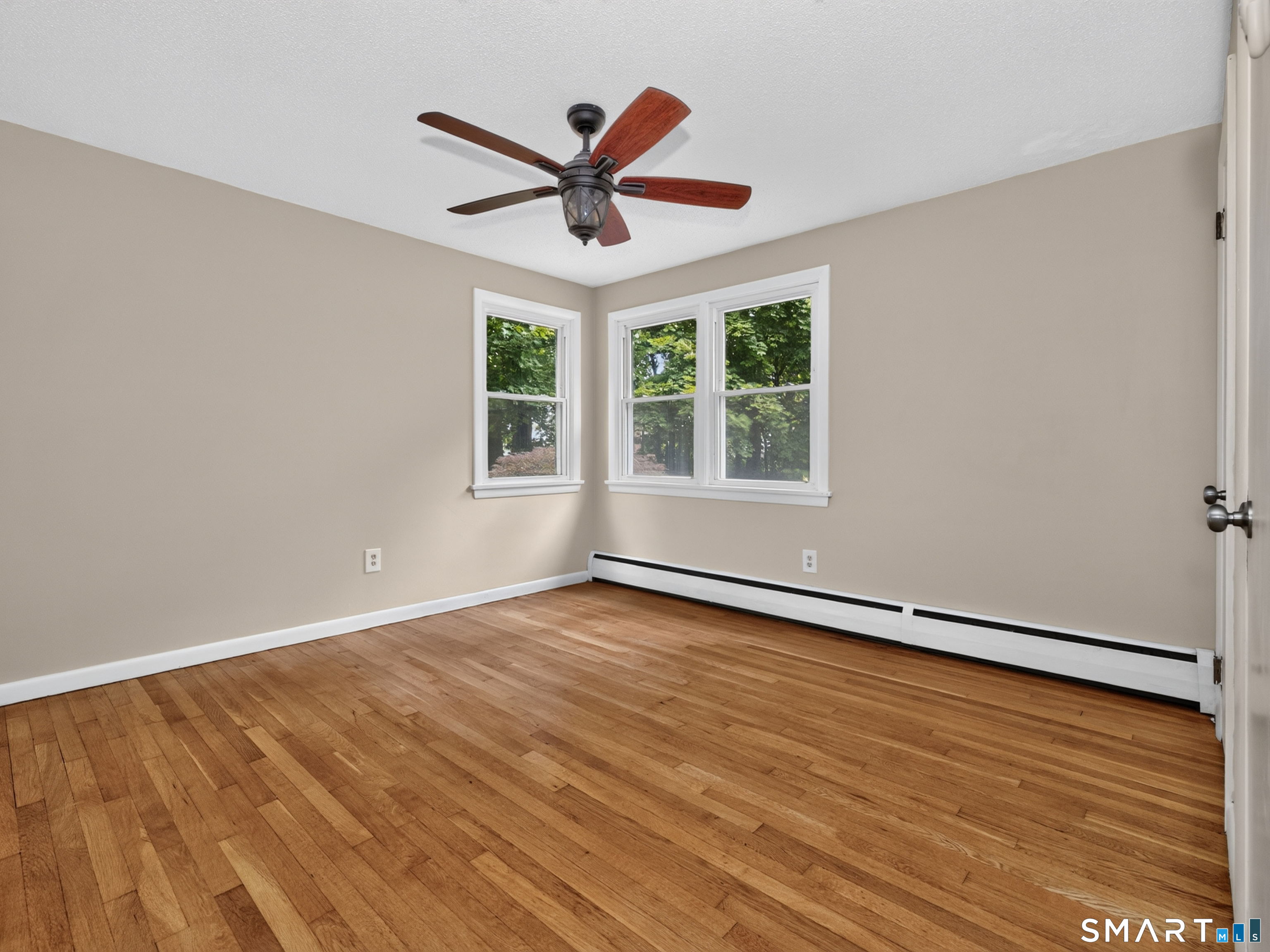 161 Broad Street Groton, CT 06340 - Photo 9 of 35