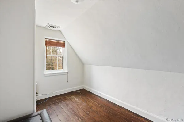 $789,000 | 101 Long Drive, Hempstead, NY 11550